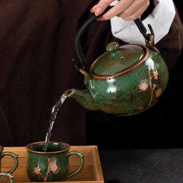 aiko jade green tea pot set pouring tea