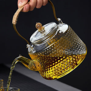 Lian Chinese glass teapot with strainer – 1.4L Hammered borosilicate glass
